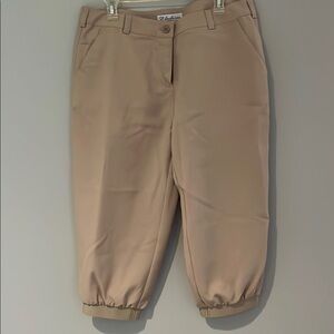 Women's Tan Capris